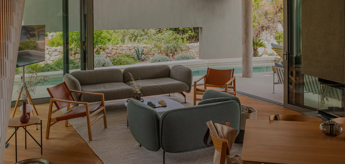 Seaview and Pool House Manu living room